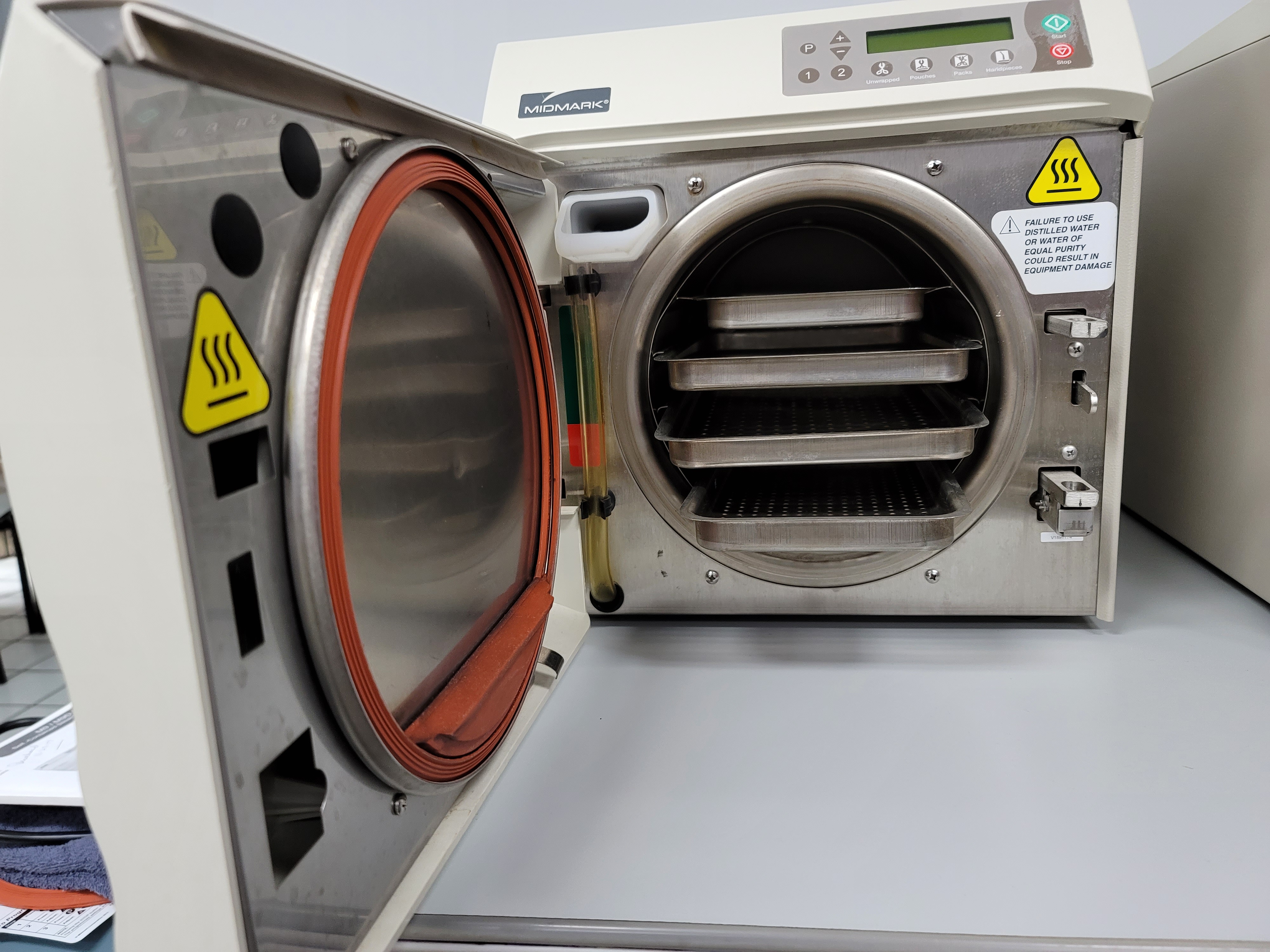 Midmark M9 Autoclave